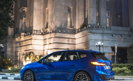 2022 BMW 218i Active Tourer M Sport Launch Edition Rear Three-Quarter Wallpapers 450x275 (58)