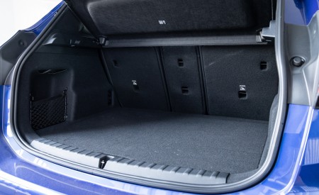 2022 BMW 218i Active Tourer M Sport Launch Edition Trunk Wallpapers 450x275 (84)