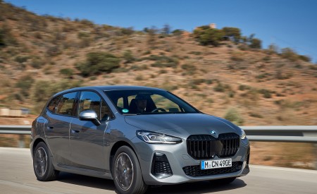 2022 BMW 230e Active Tourer Front Three-Quarter Wallpapers  450x275 (20)