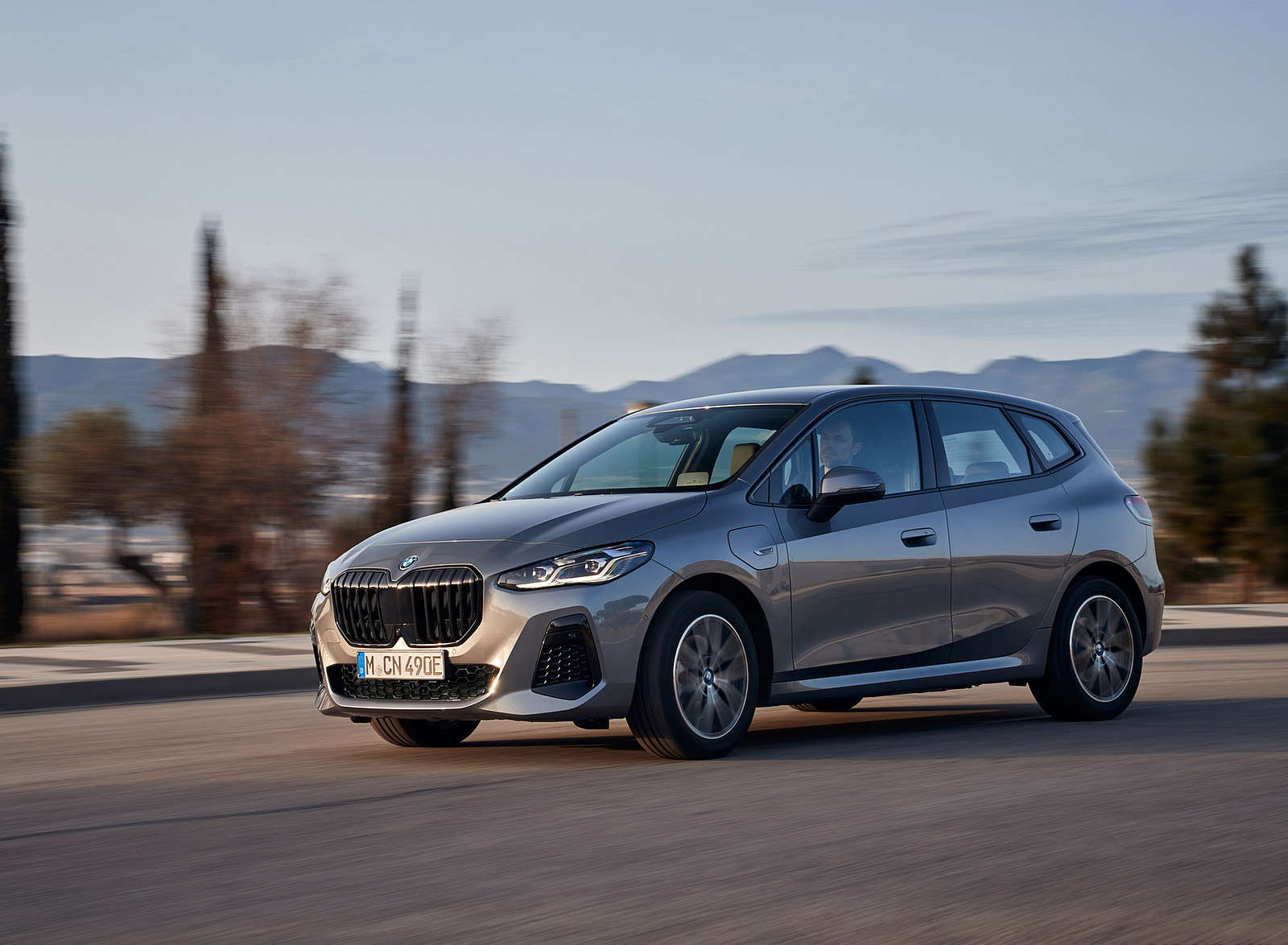 2022 BMW 230e Active Tourer Front Three-Quarter Wallpapers (13)