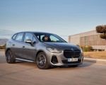 2022 BMW 230e Active Tourer Front Three-Quarter Wallpapers 150x120 (3)