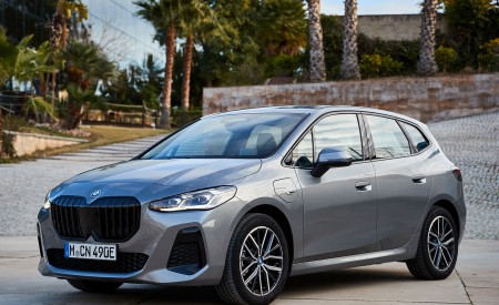 2022 BMW 230e Active Tourer Front Three-Quarter Wallpapers  450x275 (58)