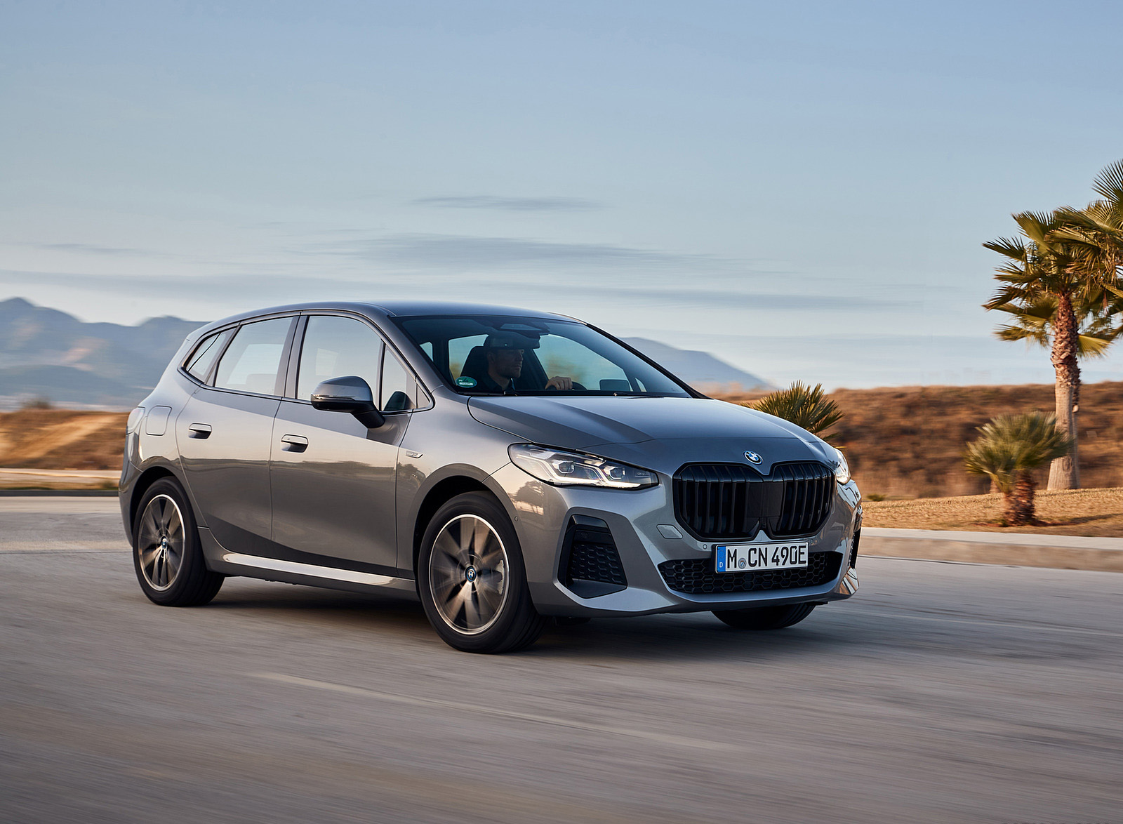 2022 BMW 230e Active Tourer Front Three-Quarter Wallpapers (1)