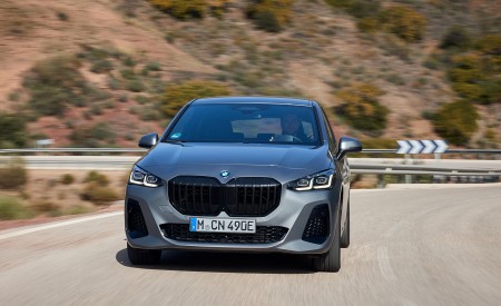 2022 BMW 230e Active Tourer Front Wallpapers 450x275 (26)