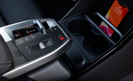 2022 BMW 230e Active Tourer Interior Detail Wallpapers 450x275 (112)