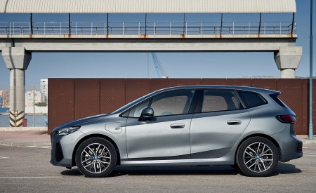 2022 BMW 230e Active Tourer Side Wallpapers  450x275 (84)