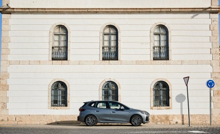 2022 BMW 230e Active Tourer Side Wallpapers  450x275 (51)