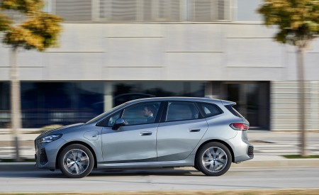 2022 BMW 230e Active Tourer Side Wallpapers  450x275 (43)