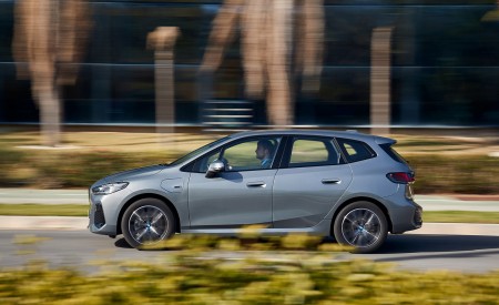 2022 BMW 230e Active Tourer Side Wallpapers 450x275 (37)