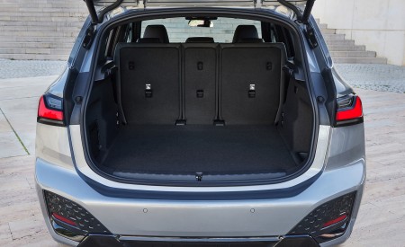 2022 BMW 230e Active Tourer Trunk Wallpapers  450x275 (133)