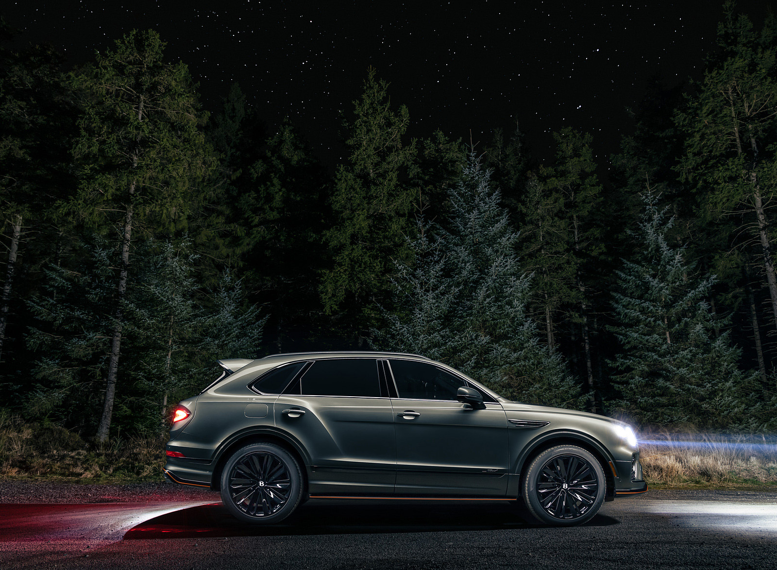 2022 Bentley Bentayga Speed Space Edition Side Wallpapers (3)