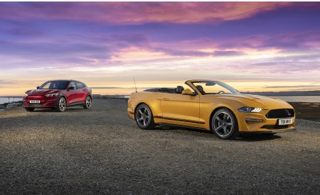 2022 Ford Mustang California Special Front Three-Quarter Wallpapers 450x275 (11)