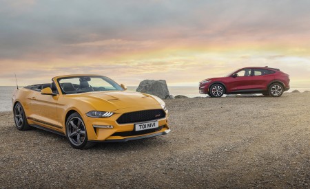 2022 Ford Mustang California Special Front Three-Quarter Wallpapers 450x275 (9)