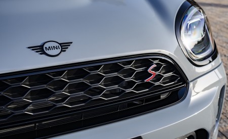 2022 MINI Cooper S Countryman ALL4 Untamed Edition Grille Wallpapers 450x275 (71)