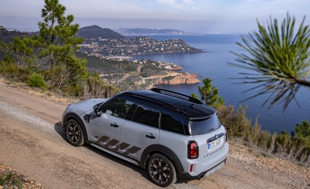 2022 MINI Cooper S Countryman ALL4 Untamed Edition Rear Three-Quarter Wallpapers 450x275 (31)