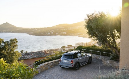 2022 MINI Cooper S Countryman ALL4 Untamed Edition Rear Three-Quarter Wallpapers 450x275 (60)