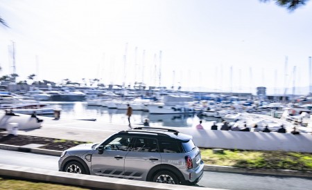 2022 MINI Cooper S Countryman ALL4 Untamed Edition Side Wallpapers 450x275 (42)