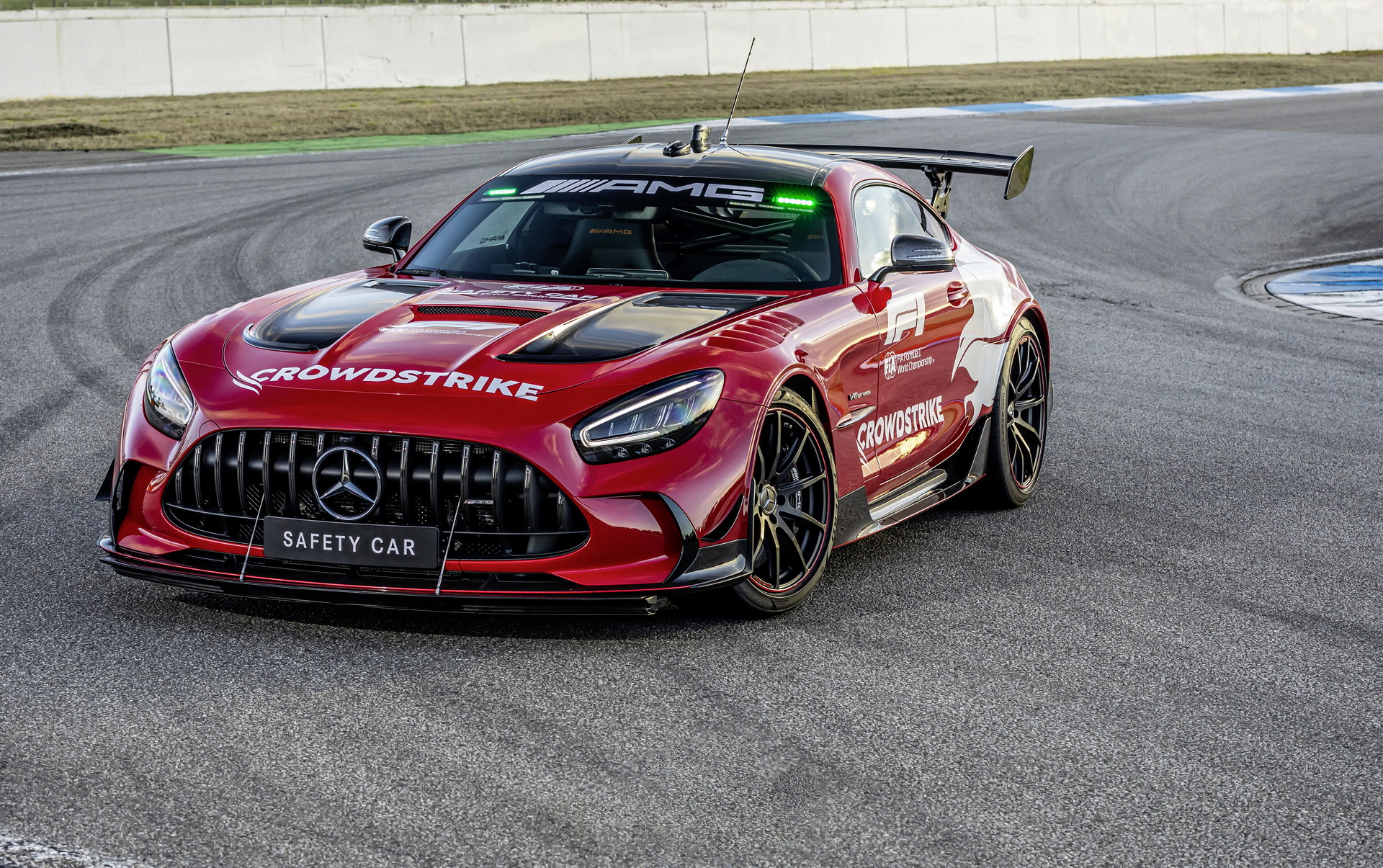 2022 Mercedes-AMG GT Black Series F1 Safety Car Front Three-Quarter Wallpapers (12)