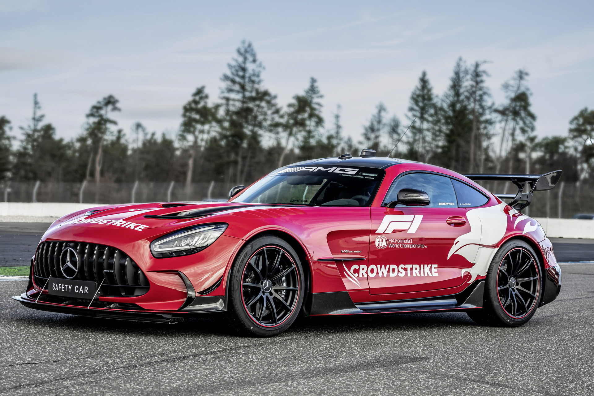 2022 Mercedes-AMG GT Black Series F1 Safety Car Front Three-Quarter Wallpapers (13)