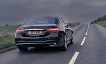 2022 Mercedes-Benz S 580 e L Plug-In Hybrid (UK-Spec) Rear Wallpapers 450x275 (11)