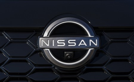 2022 Nissan JUKE Hybrid Badge Wallpapers  450x275 (86)