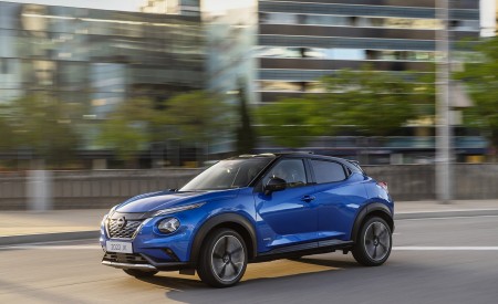 2022 Nissan JUKE Hybrid Front Three-Quarter Wallpapers 450x275 (16)