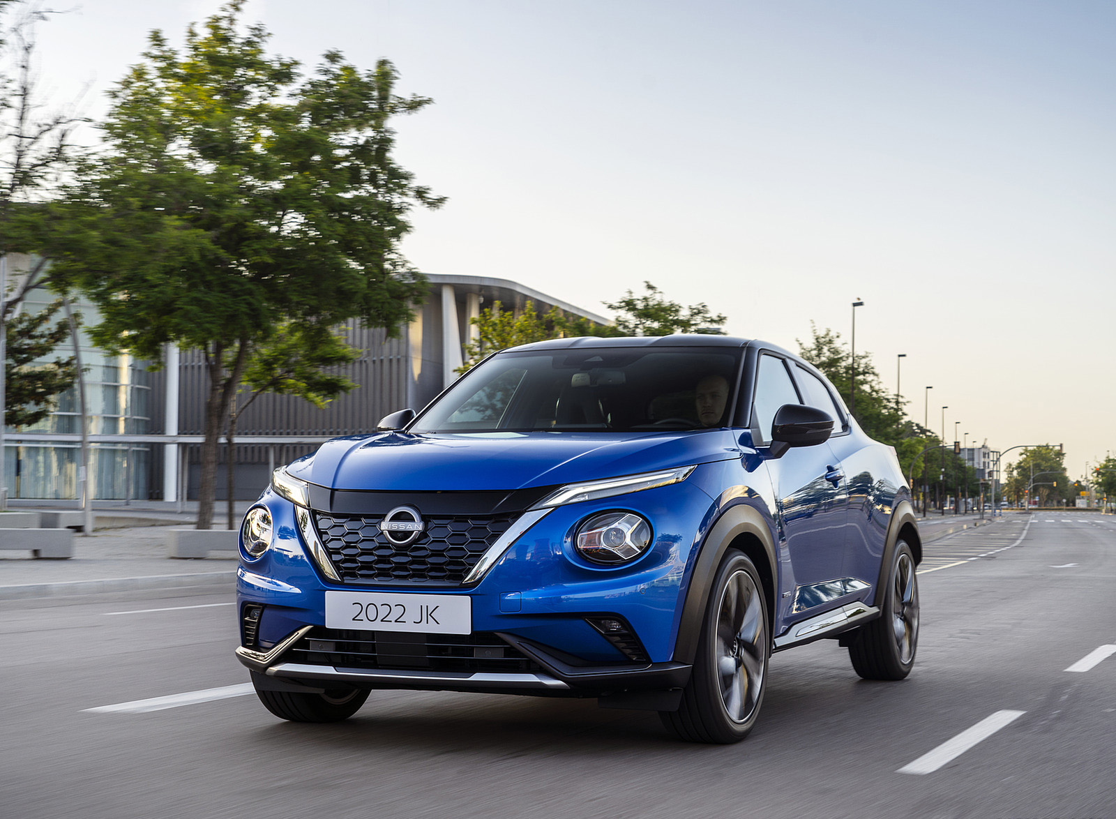 2022 Nissan JUKE Hybrid Front Three-Quarter Wallpapers (1)