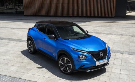 2022 Nissan JUKE Hybrid Front Three-Quarter Wallpapers 450x275 (23)
