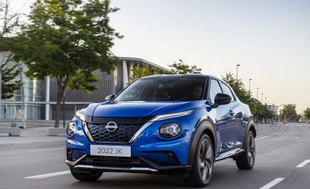 2022 Nissan JUKE Hybrid Front Three-Quarter Wallpapers 450x275 (14)