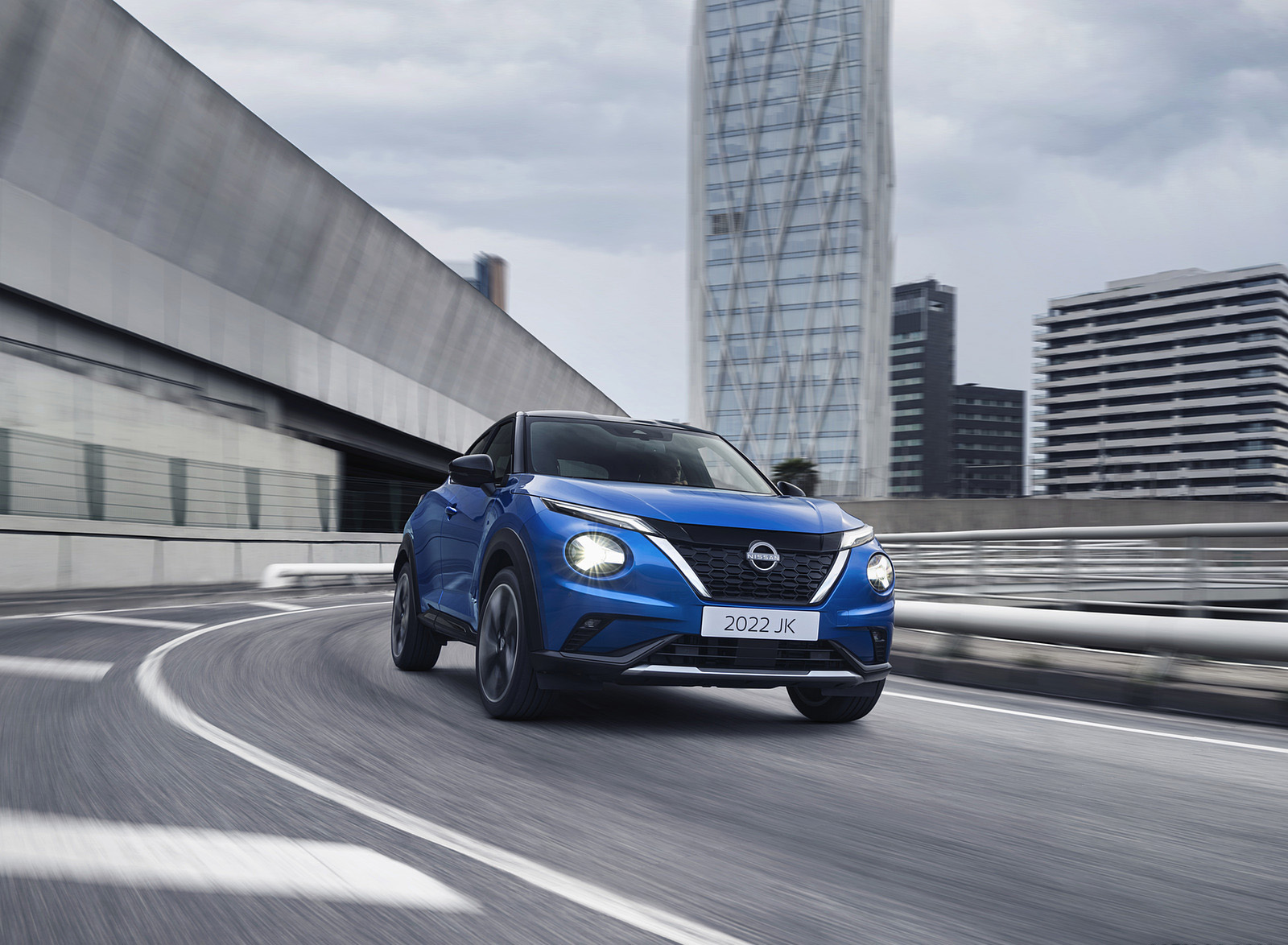 2022 Nissan JUKE Hybrid Front Three-Quarter Wallpapers (6)