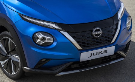 2022 Nissan JUKE Hybrid Front Wallpapers 450x275 (35)