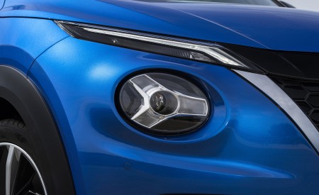 2022 Nissan JUKE Hybrid Headlight Wallpapers 450x275 (37)