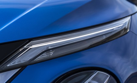 2022 Nissan JUKE Hybrid Headlight Wallpapers  450x275 (38)