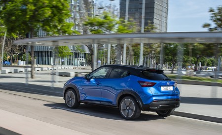 2022 Nissan JUKE Hybrid Rear Three-Quarter Wallpapers 450x275 (12)