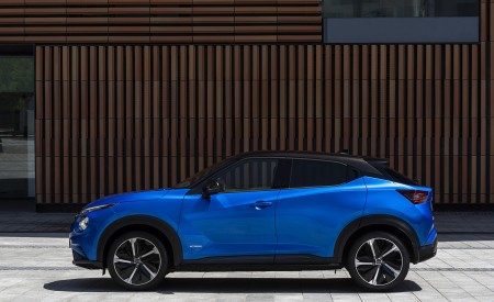 2022 Nissan JUKE Hybrid Side Wallpapers 450x275 (30)