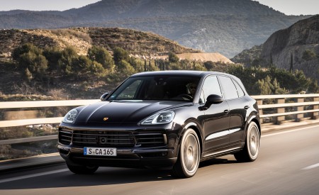 2022 Porsche Cayenne Platinum Edition Wallpapers & HD Images