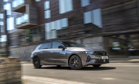 2022 Vauxhall Astra GS Line Front Three-Quarter Wallpapers 450x275 (21)