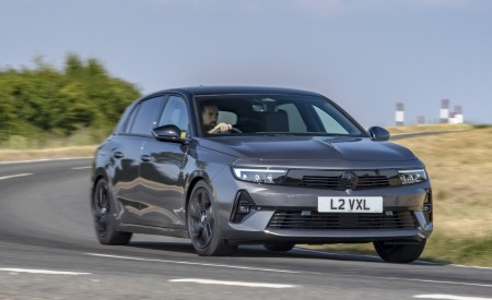 2022 Vauxhall Astra GS Line Front Three-Quarter Wallpapers 450x275 (8)