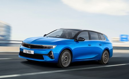 2022 Vauxhall Astra Sports Tourer Front Three-Quarter Wallpapers  450x275 (2)