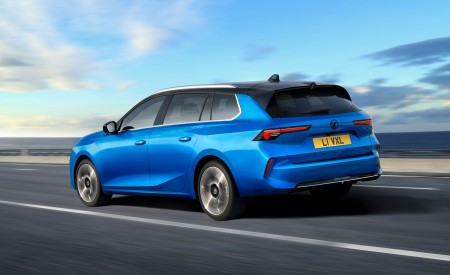 2022 Vauxhall Astra Sports Tourer Rear Three-Quarter Wallpapers 450x275 (4)