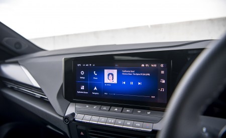 2022 Vauxhall Astra Ultimate Central Console Wallpapers 450x275 (83)