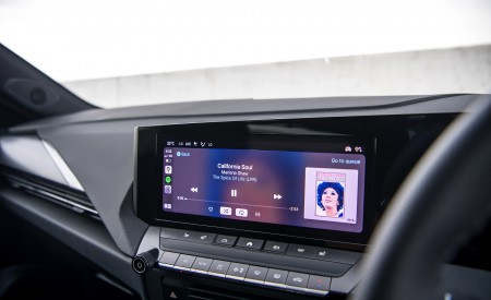 2022 Vauxhall Astra Ultimate Central Console Wallpapers  450x275 (88)