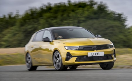 2022 Vauxhall Astra Ultimate Front Three-Quarter Wallpapers 450x275 (45)