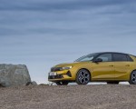 2022 Vauxhall Astra Ultimate Front Three-Quarter Wallpapers 150x120 (31)