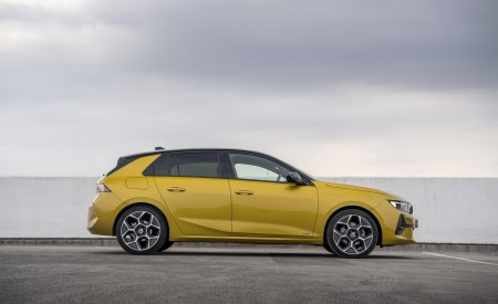 2022 Vauxhall Astra Ultimate Side Wallpapers  450x275 (39)