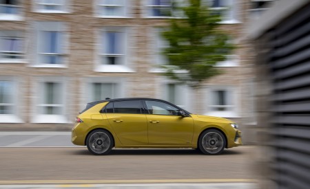 2022 Vauxhall Astra Ultimate Side Wallpapers 450x275 (57)