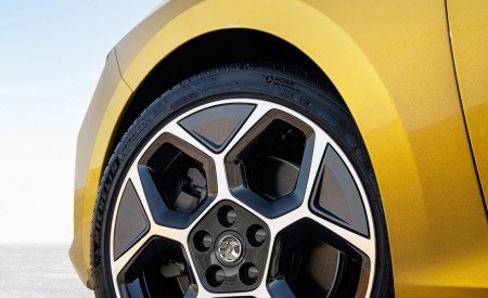 2022 Vauxhall Astra Wheel Wallpapers 450x275 (13)