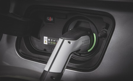 2022 Vauxhall Grandland GS Line Charging Wallpapers 450x275 (41)