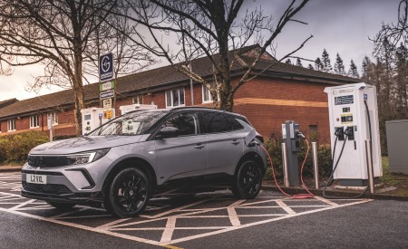 2022 Vauxhall Grandland GS Line Charging Wallpapers 450x275 (33)