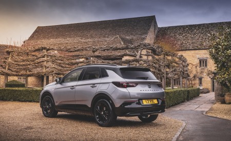 2022 Vauxhall Grandland GS Line Rear Three-Quarter Wallpapers 450x275 (27)